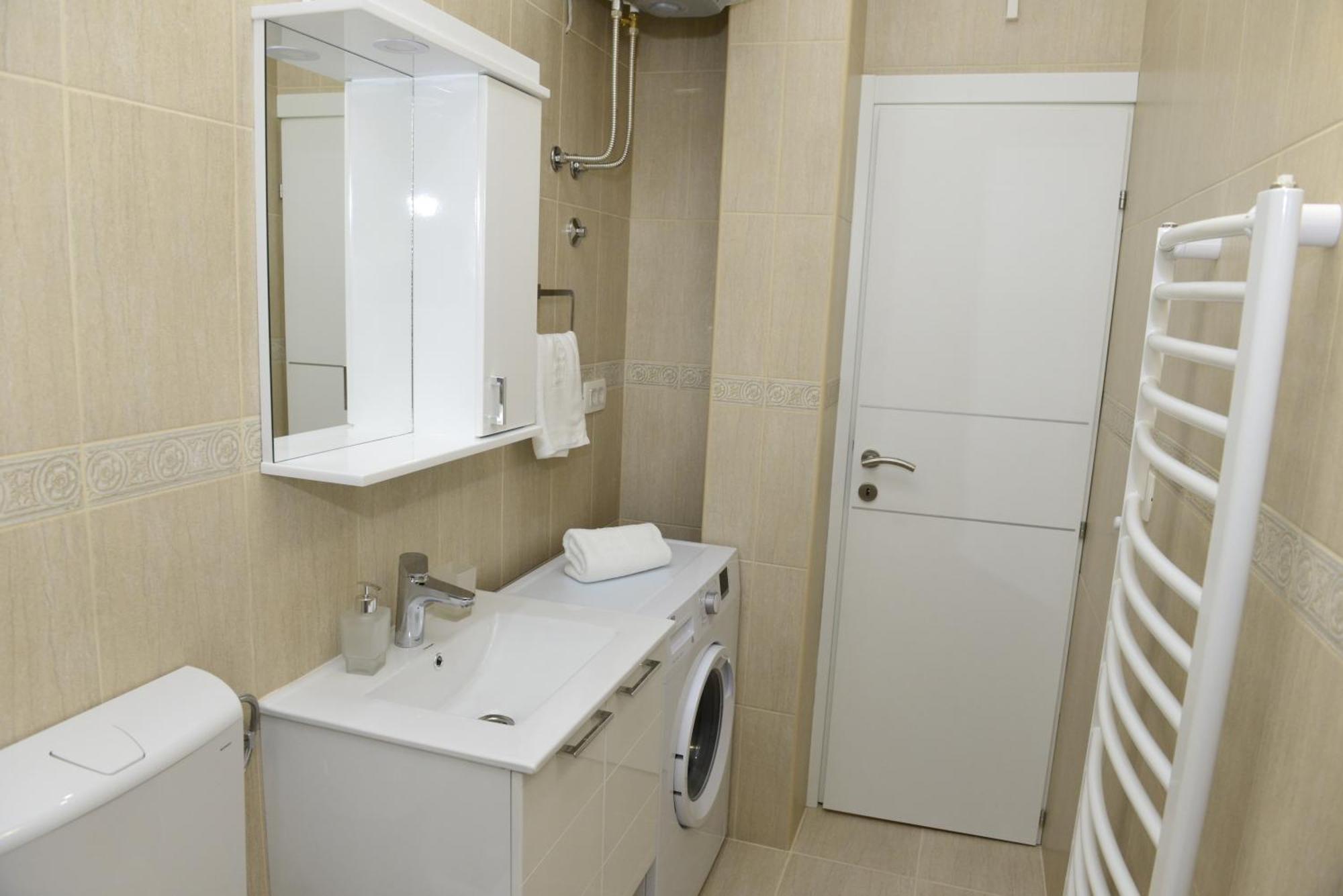 Apartmani Stefanija ティヴァト エクステリア 写真