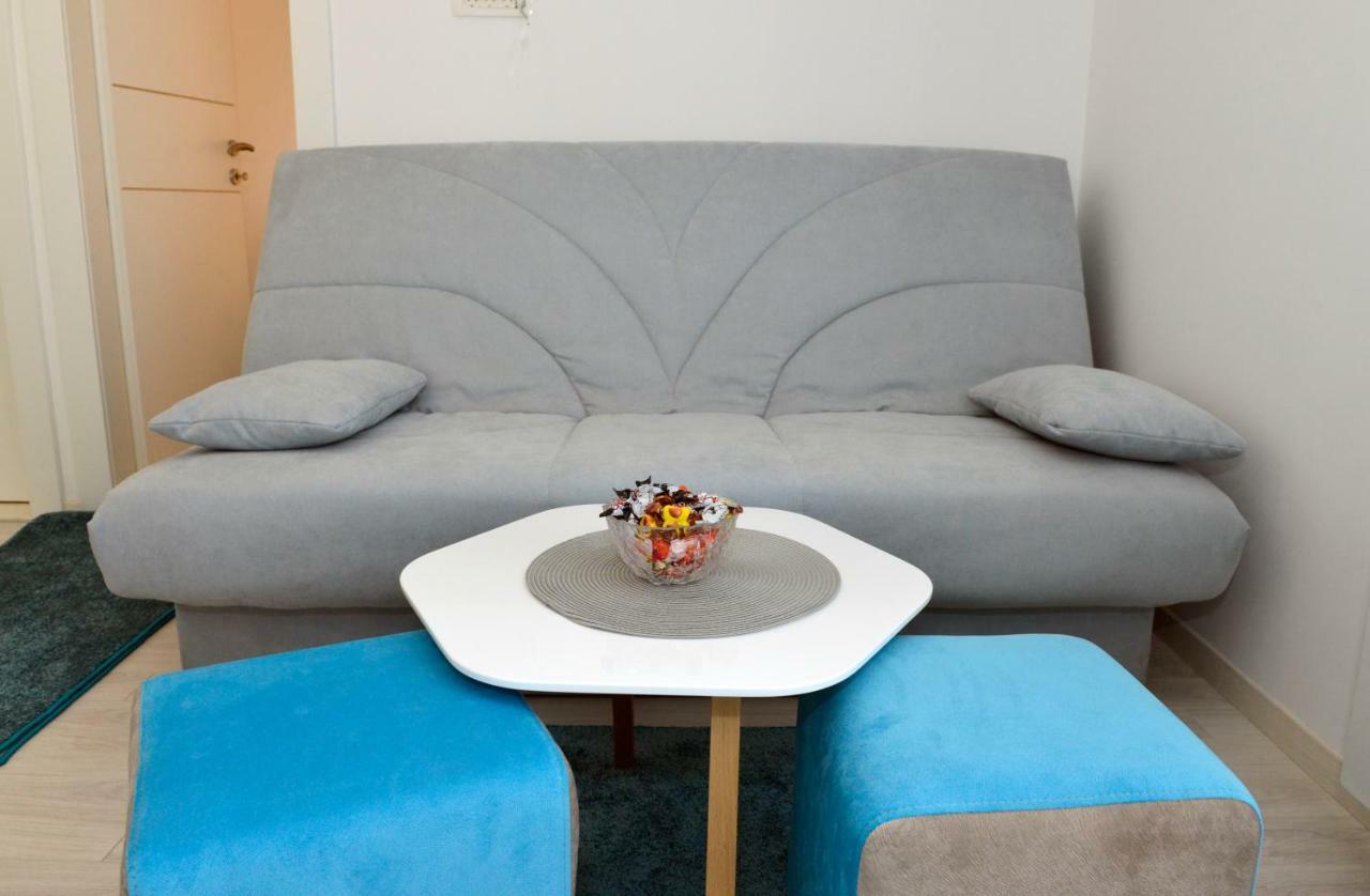 Apartmani Stefanija ティヴァト エクステリア 写真